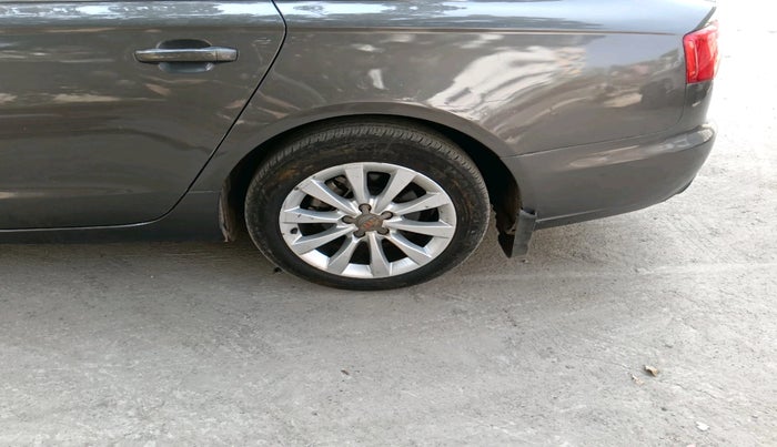 2013 Audi A6 2.0 TDI PREMIUM, Diesel, Automatic, 60,746 km, tyre