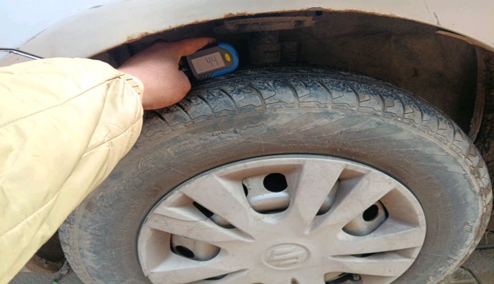 2016 Maruti Swift LXI, Petrol, Manual, 90,224 km, tyre