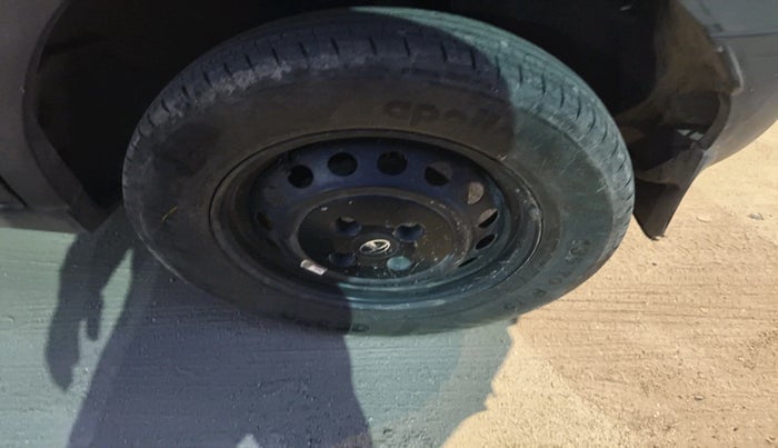 2024 Tata PUNCH PURE MT, Petrol, Manual, 10,378 km, tyre