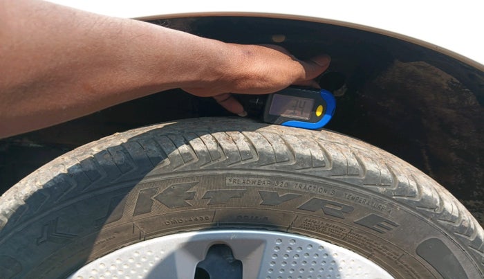 2023 Maruti Alto K10 VXI CNG, Petrol, Manual, 15,445 km, tyre