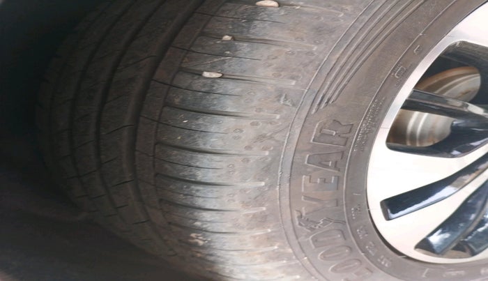 2021 MG HECTOR PLUS SHARP 2.0 DIESEL TURBO MT 6-STR, Diesel, Manual, 23,187 km, tyre