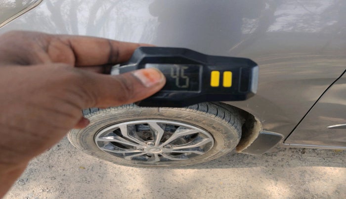 2015 Maruti Celerio ZXI AMT, Petrol, Automatic, 77,179 km, tyre