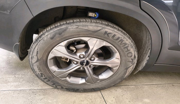 2022 KIA SELTOS HTK PLUS 1.5 IMT, Petrol, Manual, 32,593 km, tyre