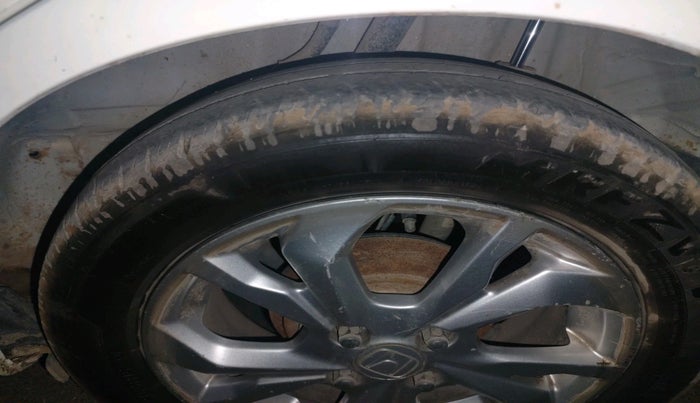 2017 Honda Amaze 1.2L I-VTEC S, Petrol, Manual, 81,598 km, tyre