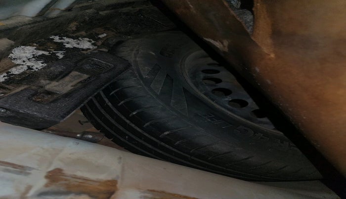 2017 Honda Amaze 1.2L I-VTEC S, Petrol, Manual, 81,598 km, tyre