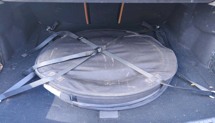 2019 Mercedes Benz C Class C300d, Diesel, Automatic, 44,686 km, tyre