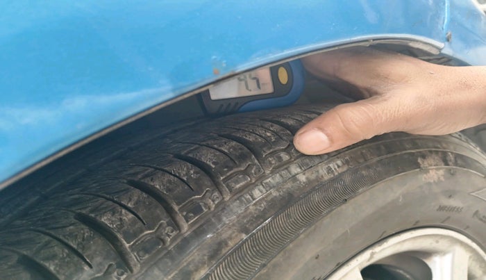 2011 Honda Brio V MT, Petrol, Manual, 81,013 km, tyre