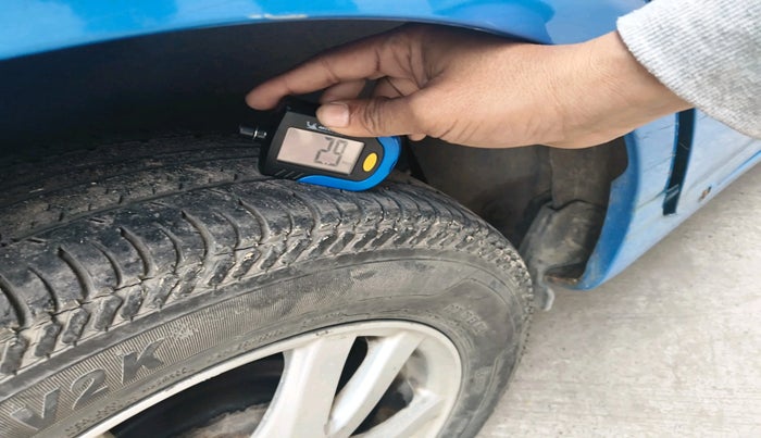 2011 Honda Brio V MT, Petrol, Manual, 81,013 km, tyre