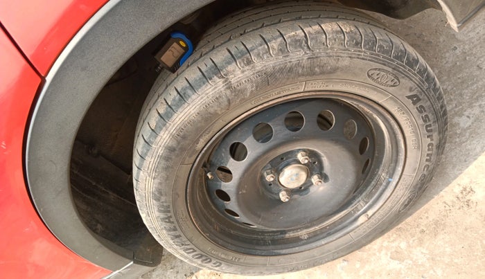 2021 Tata NEXON XMA PETROL, Petrol, Automatic, 66,274 km, tyre