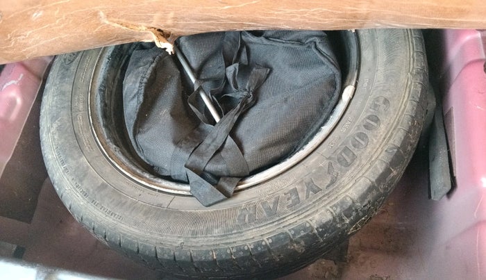 2021 Tata NEXON XMA PETROL, Petrol, Automatic, 66,274 km, tyre