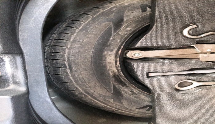 2015 Honda Jazz 1.2L I-VTEC VX, Petrol, Manual, 82,655 km, tyre