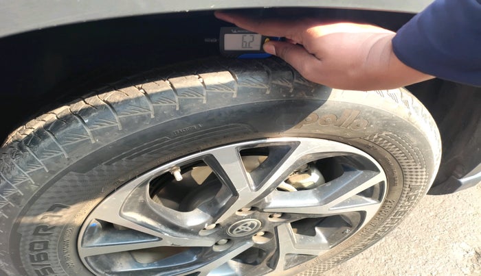 2022 Toyota URBAN CRUISER HYRYDER V HYBRID, Hybrid, Automatic, 35,948 km, tyre