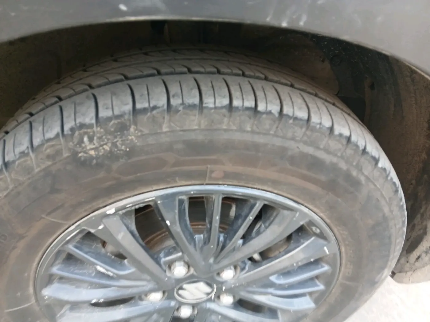 2021 Maruti XL6 ALPHA MT, Petrol, Manual, 1,59,061 km, tyre