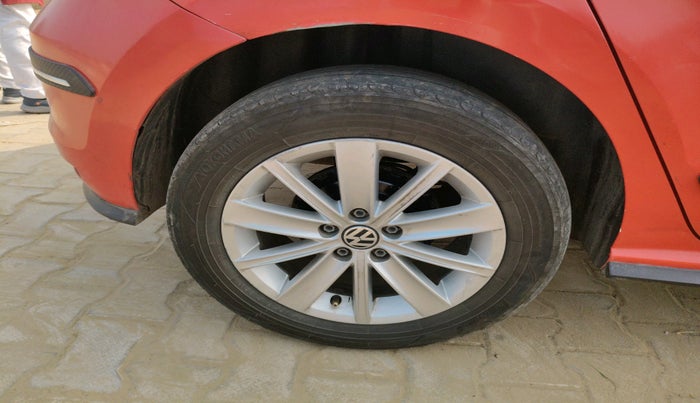 2019 Volkswagen Polo TRENDLINE 1.0L, Petrol, Manual, 88,448 km, tyre