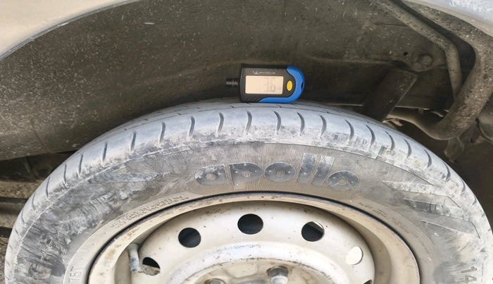 2012 Maruti Wagon R 1.0 LXI CNG, Petrol, Manual, 1,13,833 km, tyre