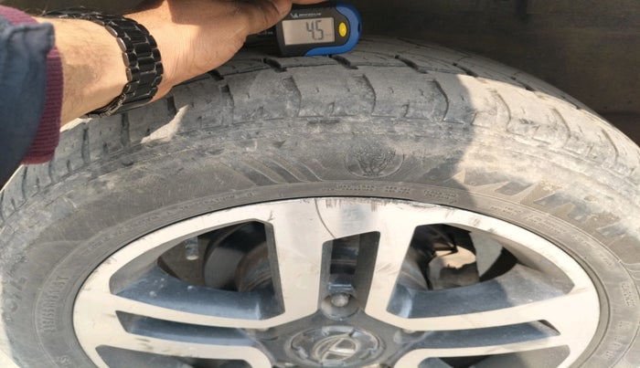 2018 Tata Hexa XT 4X2 7 STR, Diesel, Manual, 82,707 km, tyre