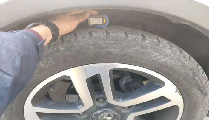 2018 Tata Hexa XT 4X2 7 STR, Diesel, Manual, 82,707 km, tyre