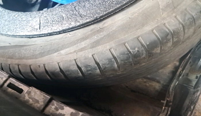 2014 Jaguar XF 2.2 DIESEL, Diesel, Automatic, 96,822 km, tyre