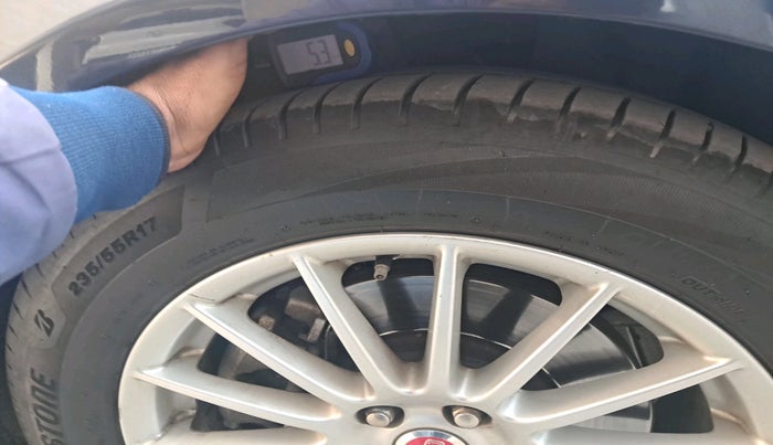 2014 Jaguar XF 2.2 DIESEL, Diesel, Automatic, 96,822 km, tyre