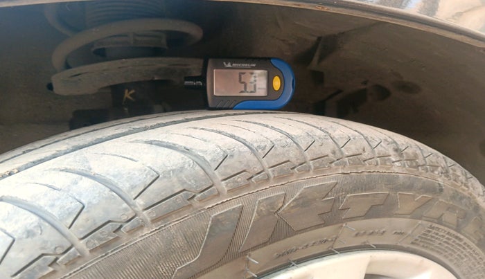 2015 Maruti Ertiga ZDI, Diesel, Manual, 95,238 km, tyre