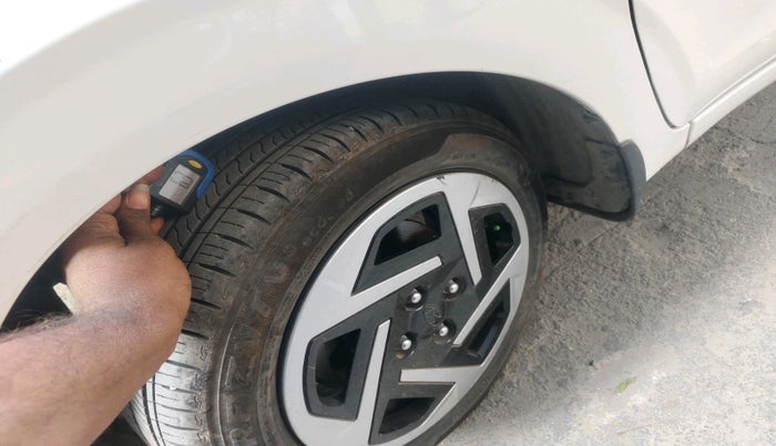 2024 Hyundai GRAND I10 NIOS MAGNA CORPORATE EDITION AMT 1.2 KAPPA VTVT, Petrol, Automatic, 10,766 km, tyre