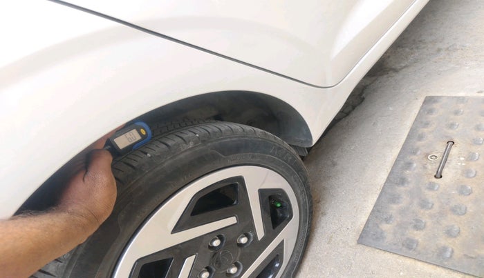 2024 Hyundai GRAND I10 NIOS MAGNA CORPORATE EDITION AMT 1.2 KAPPA VTVT, Petrol, Automatic, 10,766 km, tyre