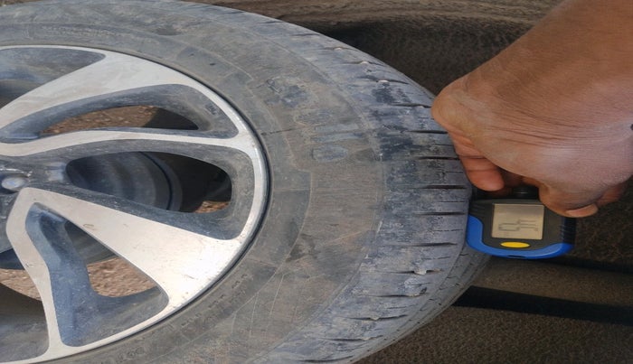 2021 Maruti Baleno ZETA PETROL 1.2, Petrol, Manual, 37,805 km, tyre