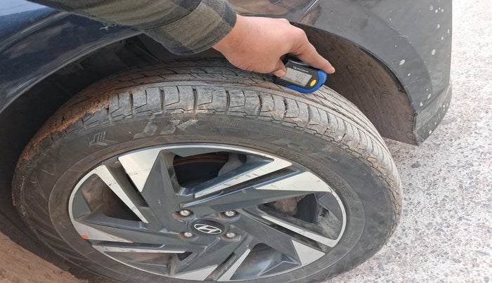 2020 Hyundai NEW I20 ASTA 1.0 GDI TURBO DCT, Petrol, Automatic, 1,05,612 km, tyre