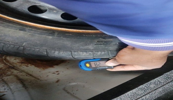 2011 Maruti SX4 VXI, Petrol, Manual, 87,583 km, tyre