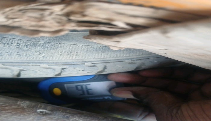 2011 Maruti Alto K10 LXI, Petrol, Manual, 1,81,312 km, tyre