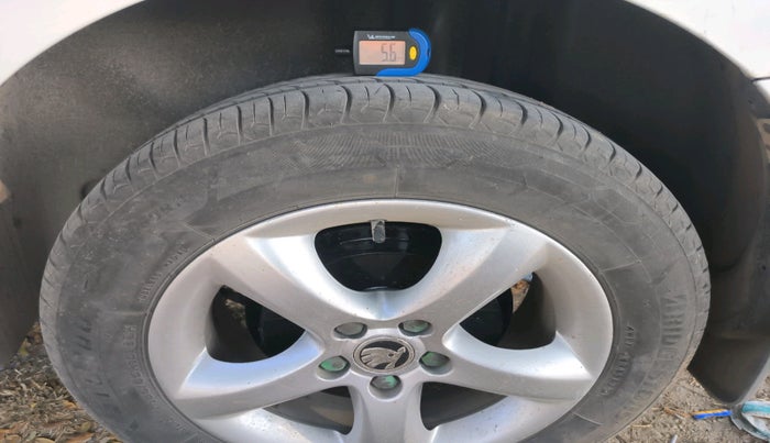 2014 Skoda Rapid ELEGANCE 1.6 TDI CR MT, Diesel, Manual, 2,91,235 km, tyre