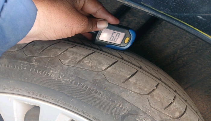 2015 Maruti Ciaz ZXI AT, Petrol, Automatic, 96,815 km, tyre