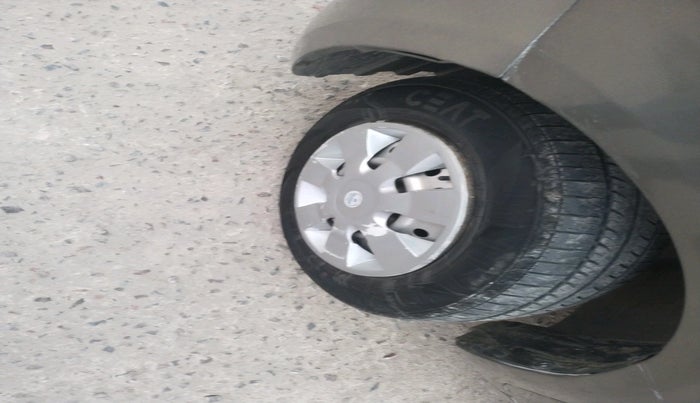 2020 Maruti New Wagon-R LXI 1.0, Petrol, Manual, 60,489 km, tyre