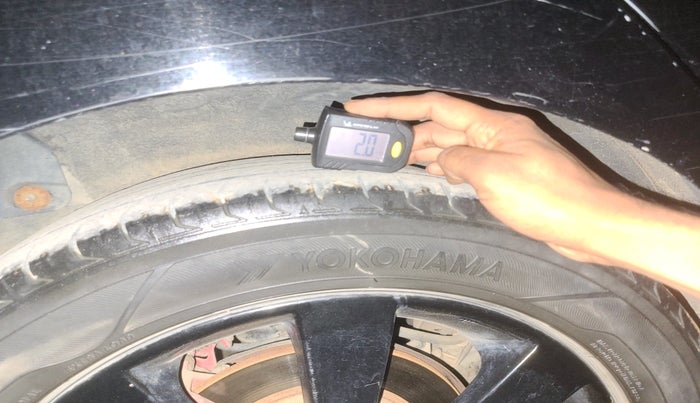 2012 Hyundai Verna FLUIDIC 1.6 CRDI SX, Diesel, Manual, 1,14,450 km, tyre