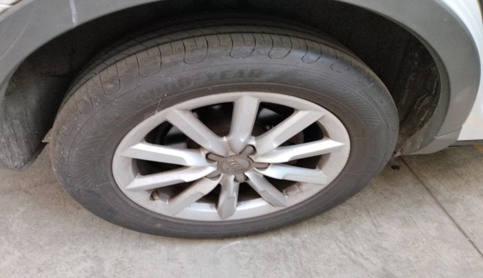 2014 Audi Q3 2.0 TDI QUATTRO, Diesel, Automatic, 91,115 km, tyre