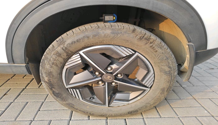 2024 Tata NEXON CREATIVE + 1.2 PETROL, Petrol, Manual, 6,372 km, tyre