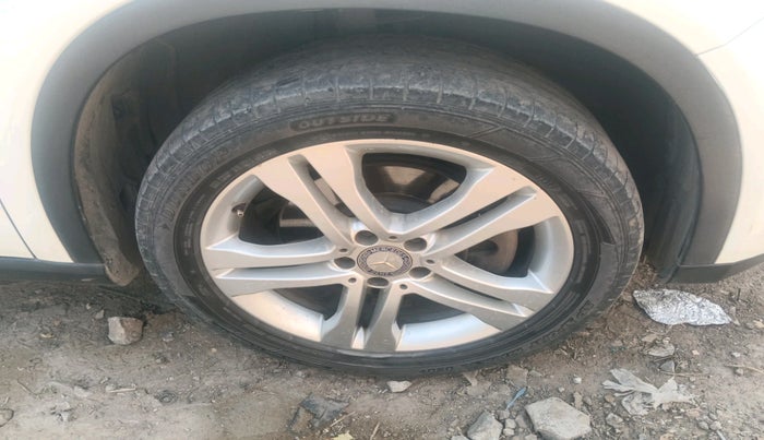 2015 Mercedes Benz GLA Class 200 CGI SPOTRS, Petrol, Automatic, 57,366 km, tyre