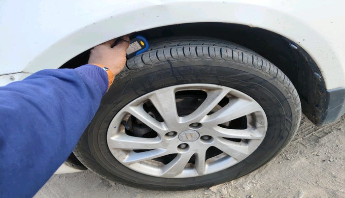 2013 Maruti Swift ZDI, Diesel, Manual, 1,25,431 km, tyre