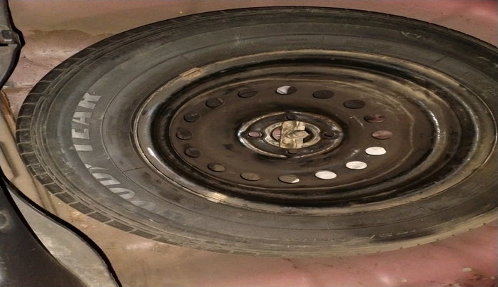 2017 Hyundai Elite i20 SPORTZ 1.2, Petrol, Manual, 77,444 km, tyre