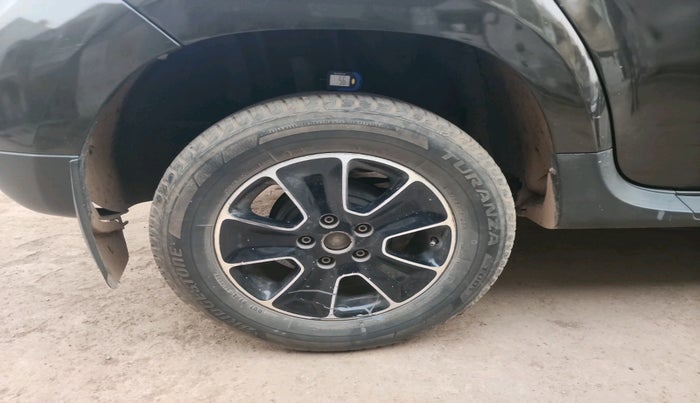 2018 Renault Duster 85 PS RXS MT DIESEL, Diesel, Manual, 1,05,890 km, tyre