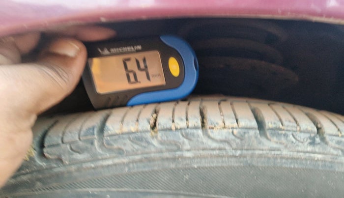 2013 Hyundai Grand i10 SPORTZ 1.1 CRDI, Diesel, Manual, 1,17,787 km, tyre