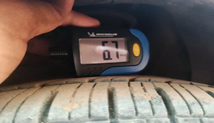 2013 Hyundai Grand i10 SPORTZ 1.1 CRDI, Diesel, Manual, 1,17,787 km, tyre