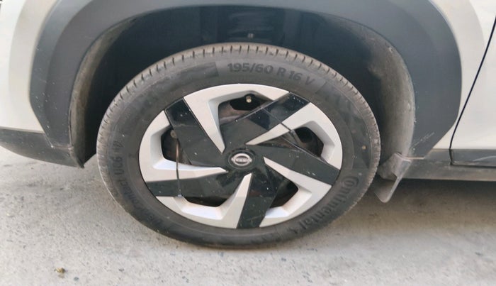 2021 Nissan MAGNITE XL, Petrol, Manual, 41,443 km, tyre