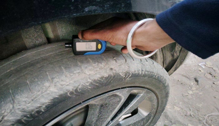 2023 Tata ALTROZ XZ PLUS PETROL DARK EDITION, Petrol, Manual, 50,512 km, tyre