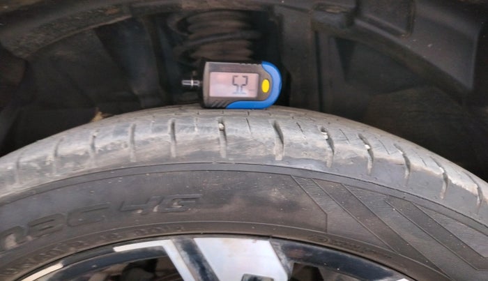 2023 Renault Kiger RXZ AMT, Petrol, Automatic, 40,955 km, tyre