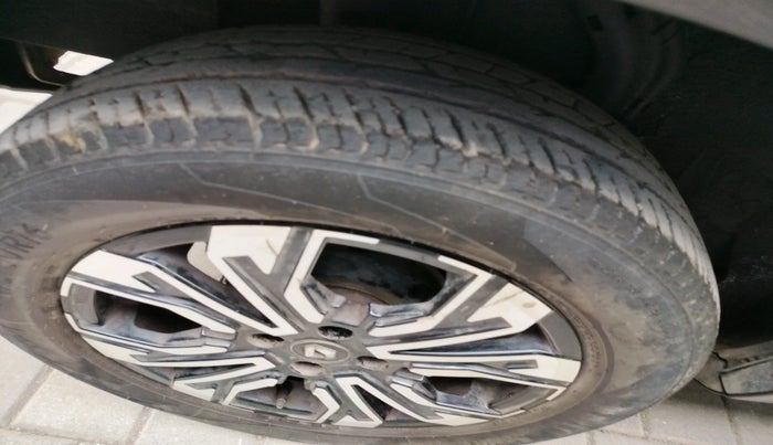 2023 Renault Kiger RXZ AMT, Petrol, Automatic, 40,955 km, tyre