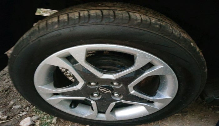 2024 Hyundai NEW I20 Sportz (O) 1.2 IVT, Petrol, Automatic, 839 km, tyre