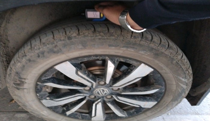 2019 MG HECTOR SHARP 2.0 DIESEL, Diesel, Manual, 68,893 km, tyre