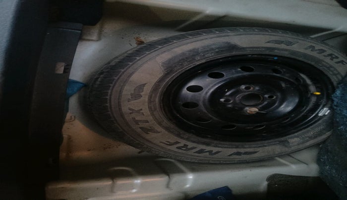 2011 Maruti Swift Dzire VXI, Petrol, Manual, 26,263 km, tyre