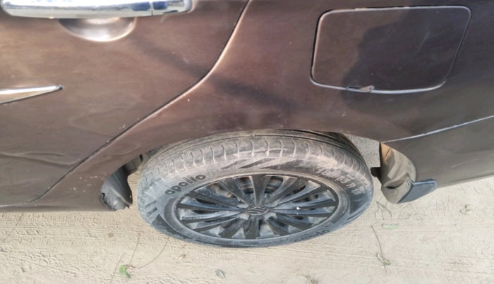 2016 Maruti Ciaz ZDI SHVS, Diesel, Manual, 1,05,201 km, tyre